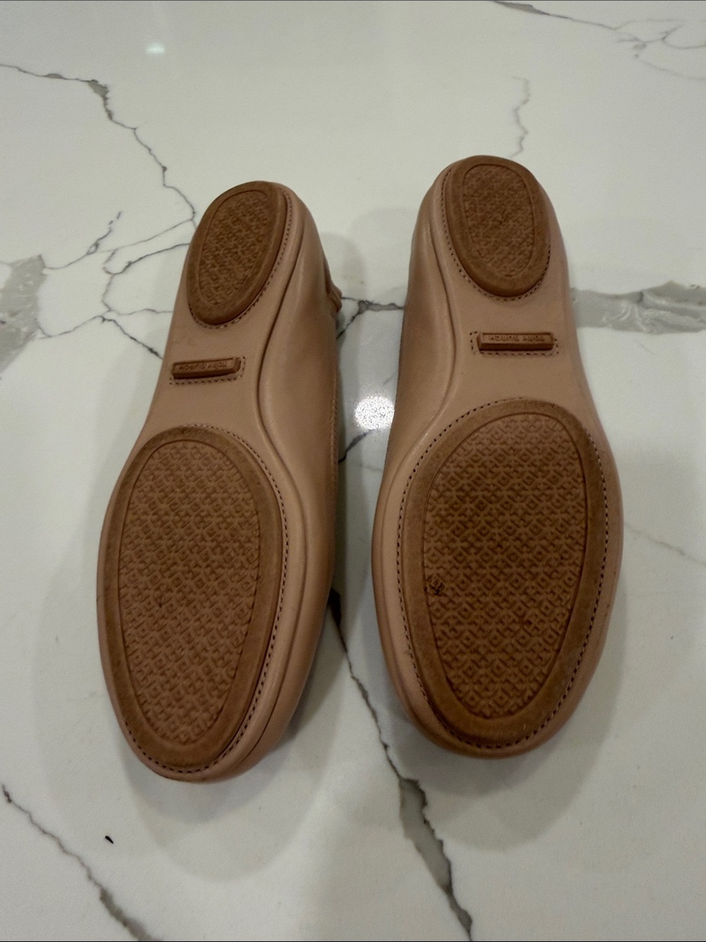 Tory Burch Nude Pink Leather Logo Round-Toe Ballet Flats - Picture 5 of 5